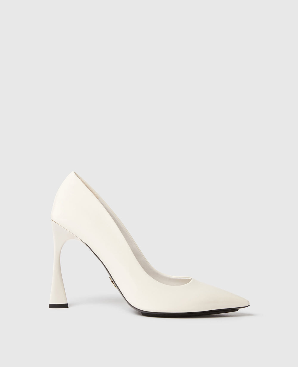 Elsa Patent Pumps