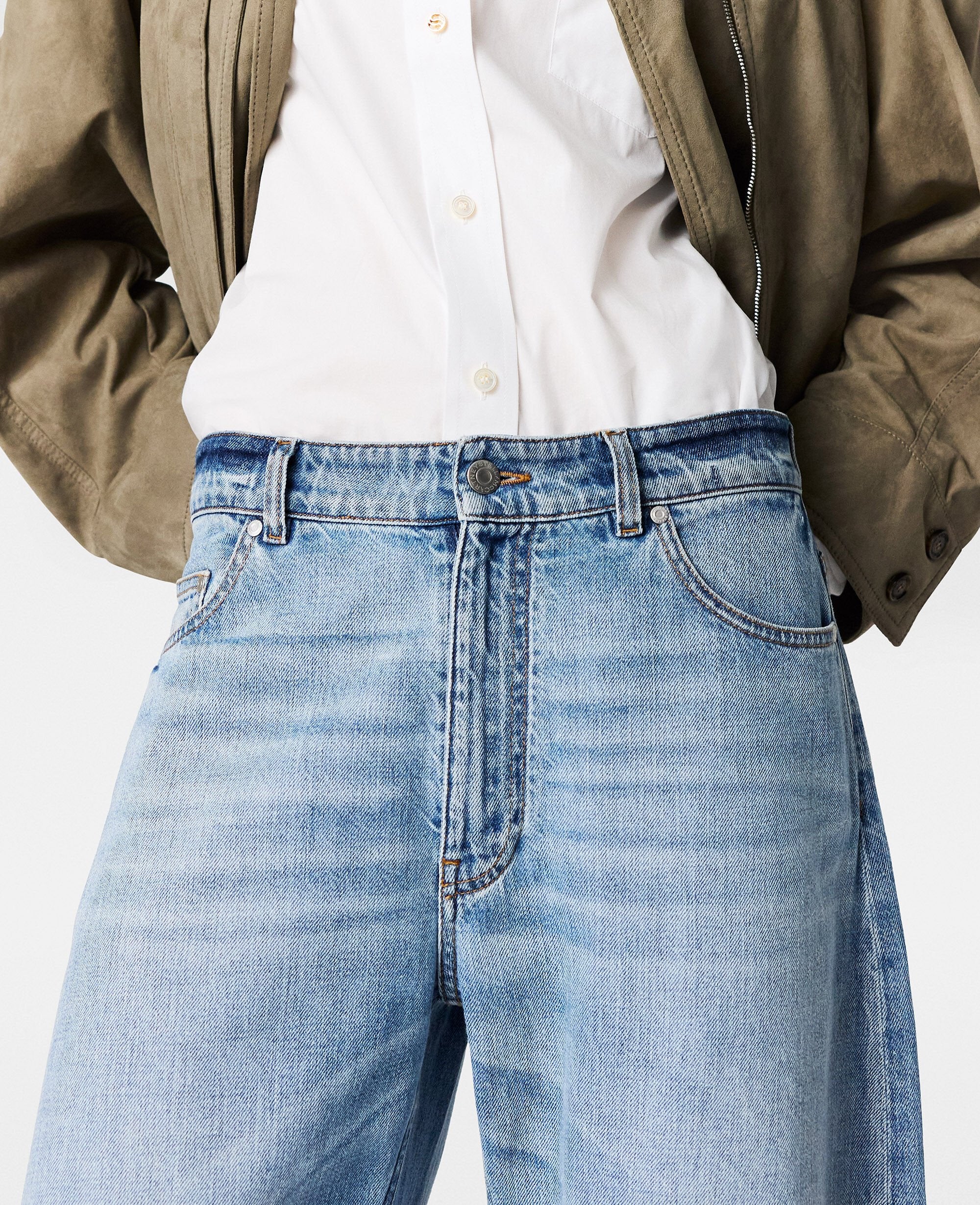 PURE.TECH Relaxed Curve Jeans
