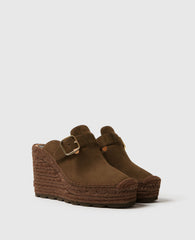 Gaia Suede Clogs