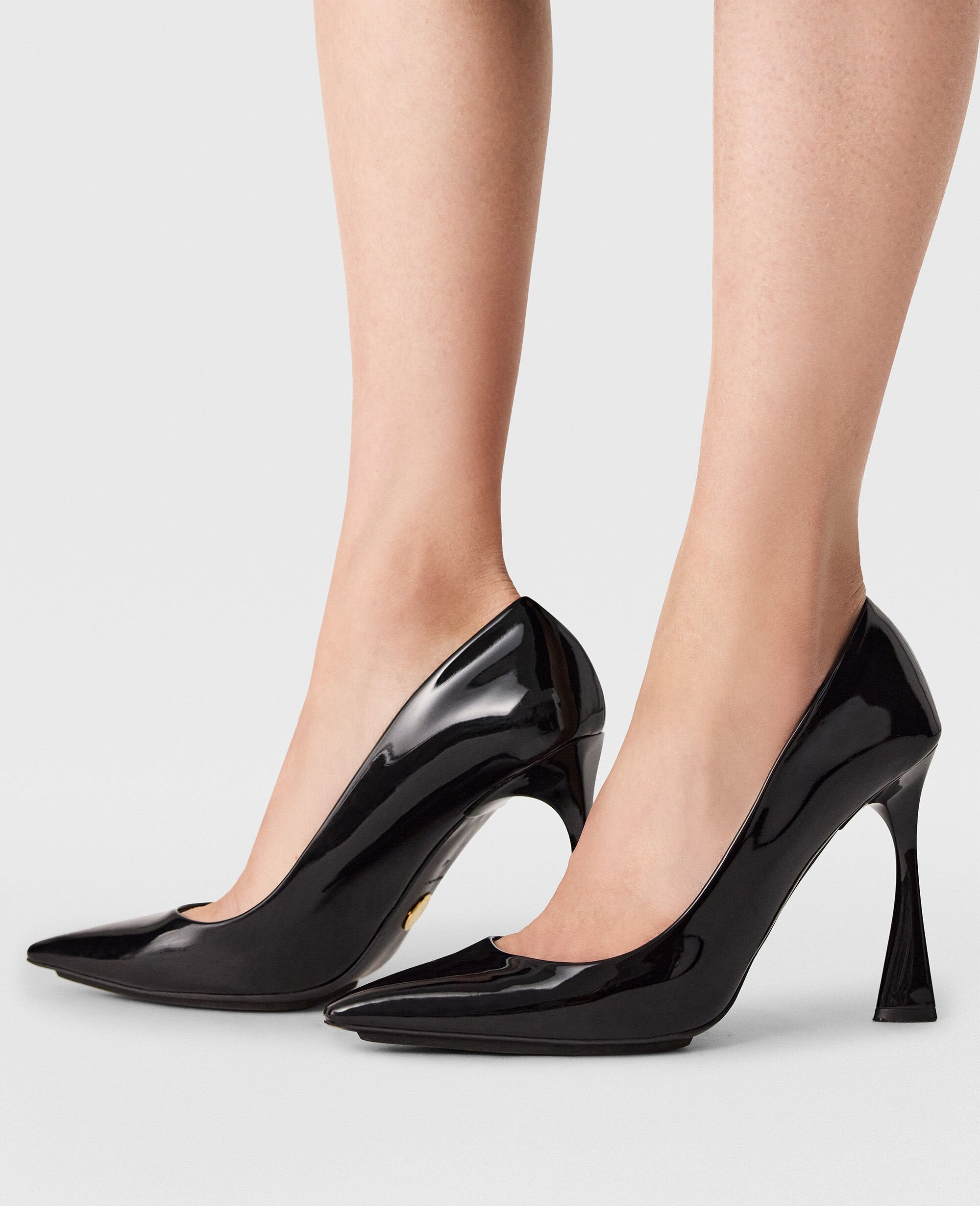 Elsa Patent  Pumps