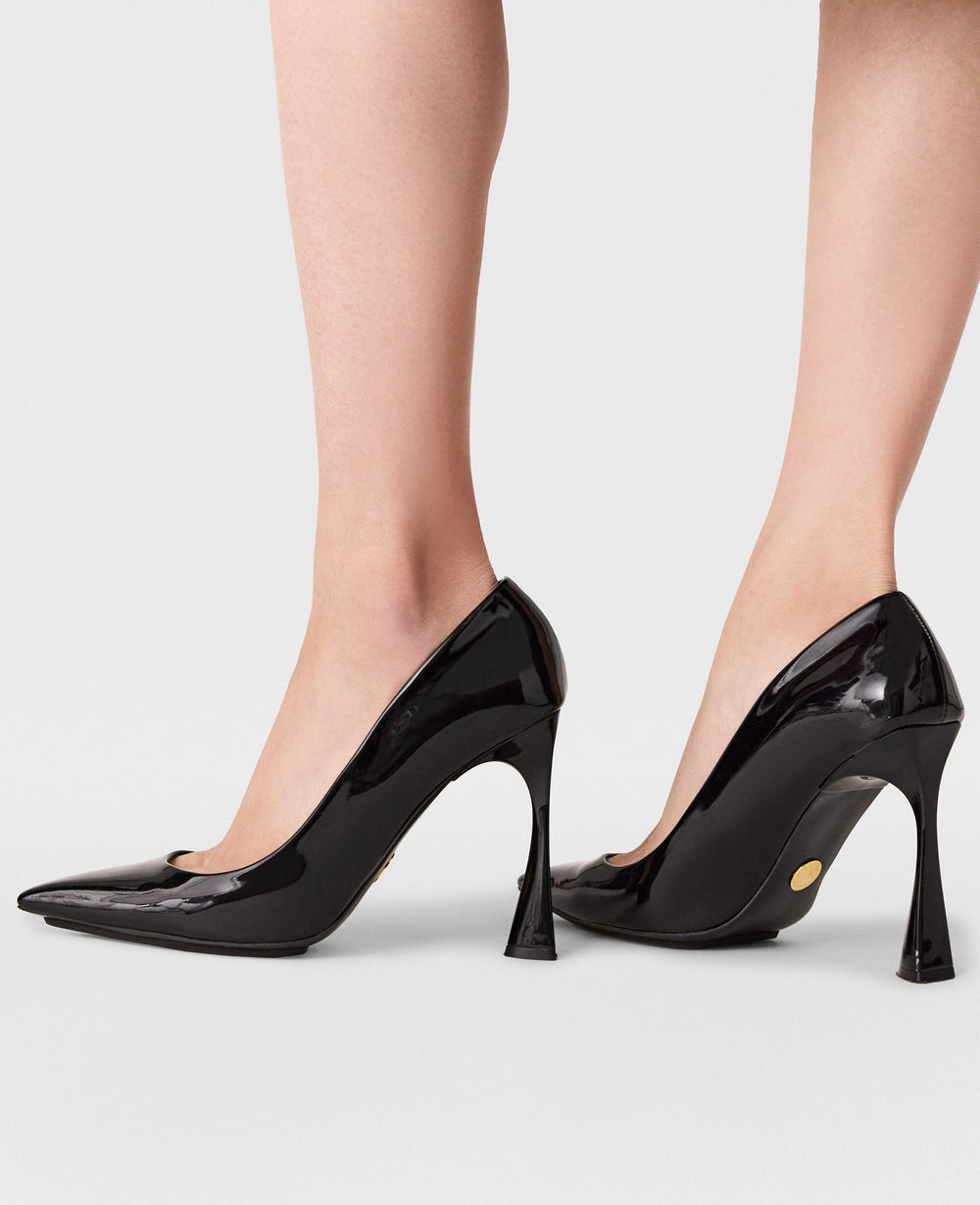 Elsa Patent  Pumps
