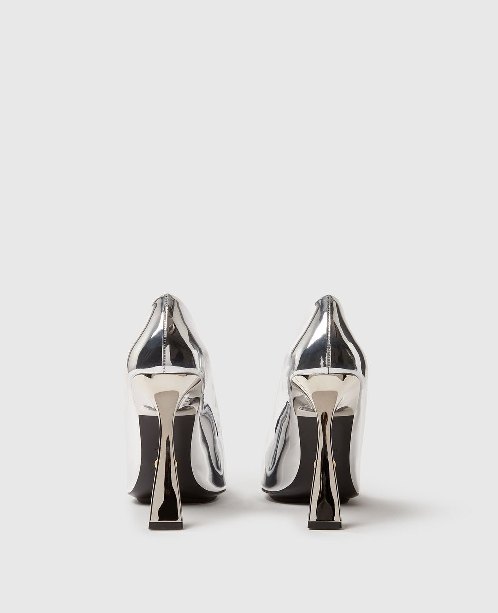 Elsa Patent  Pumps