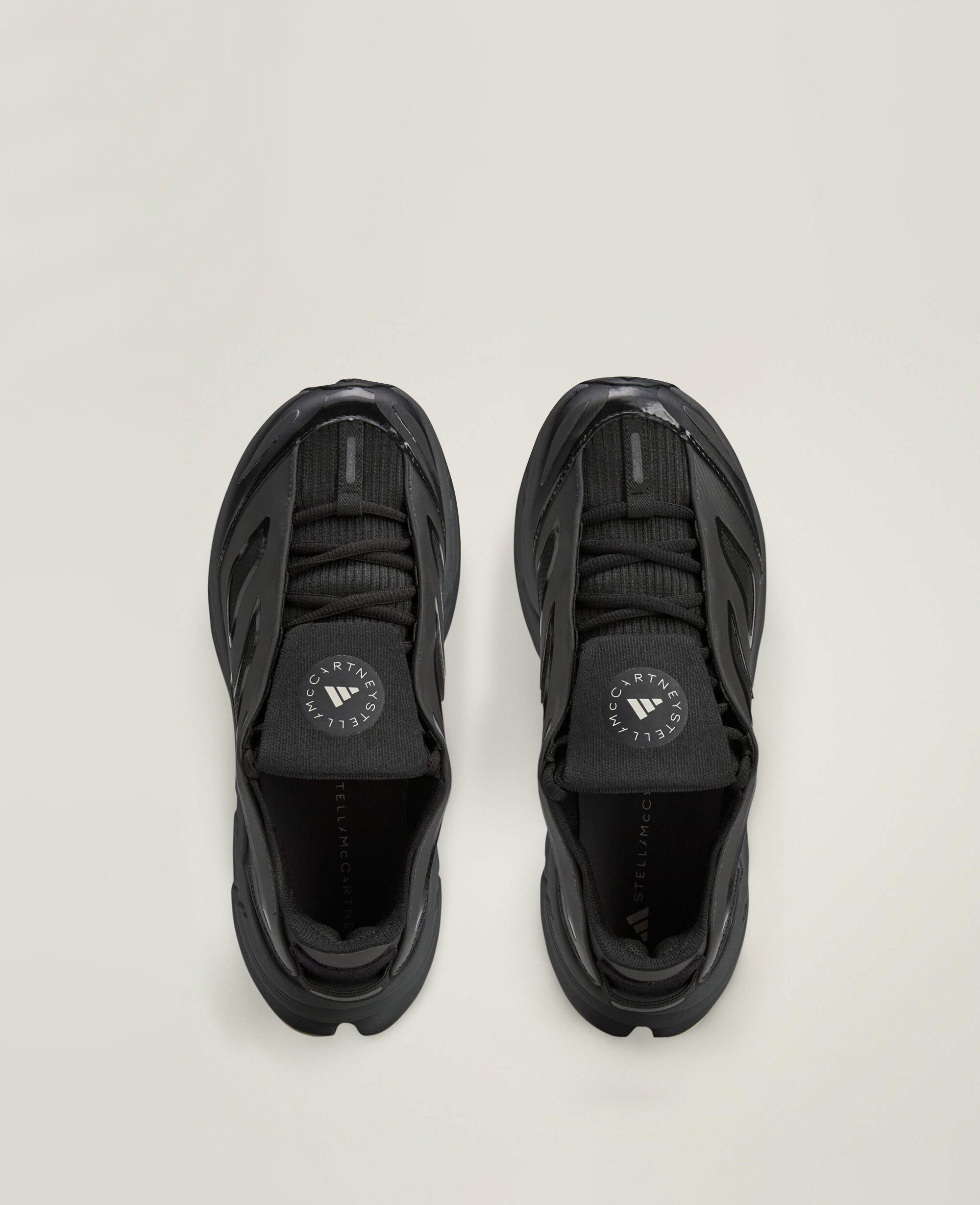 ADISTAR Distance Running Trainers