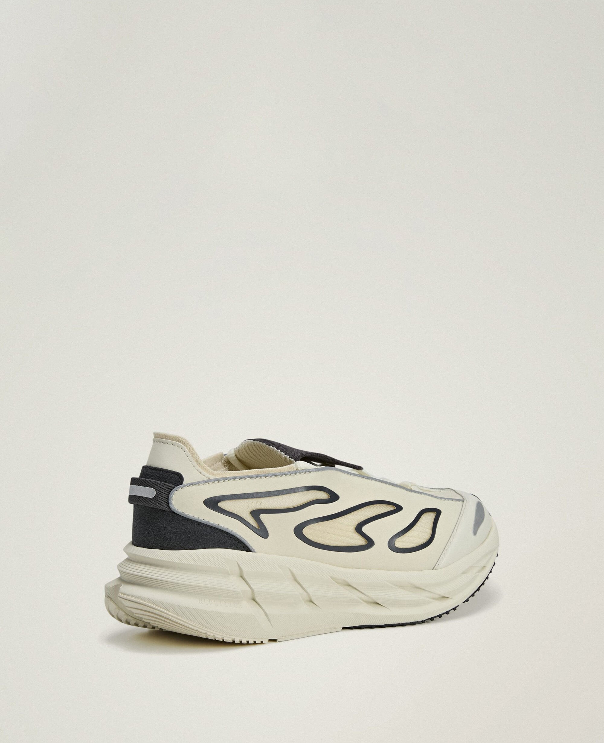 ADISTAR Distance Running Sneakers